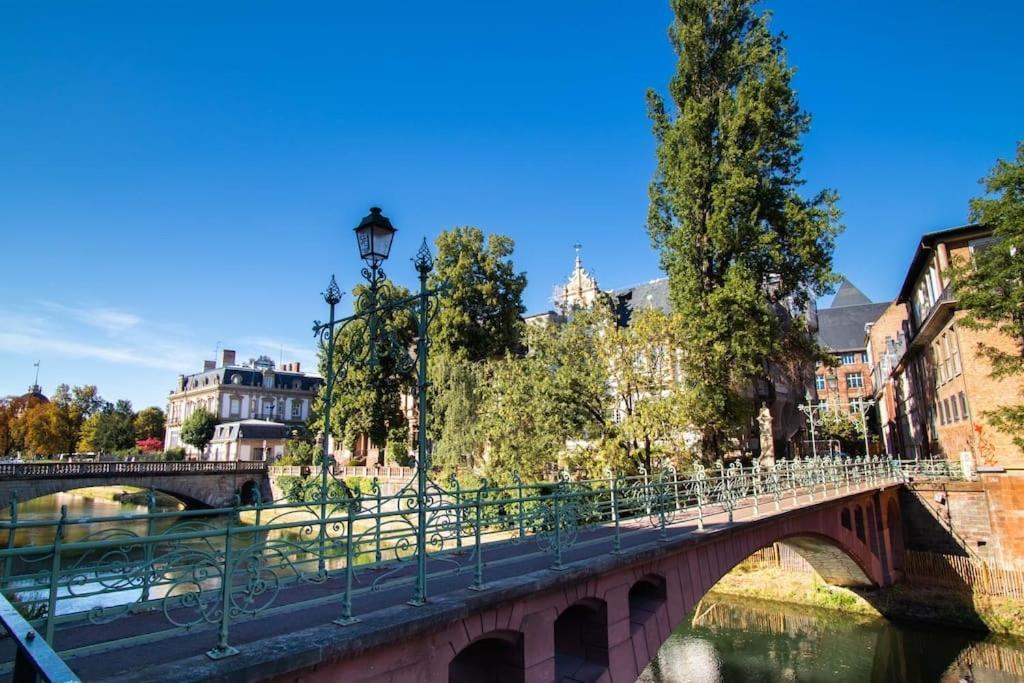 Marnesia - Studio Avec Vue Sur Les Quais Straßburg Exterior foto